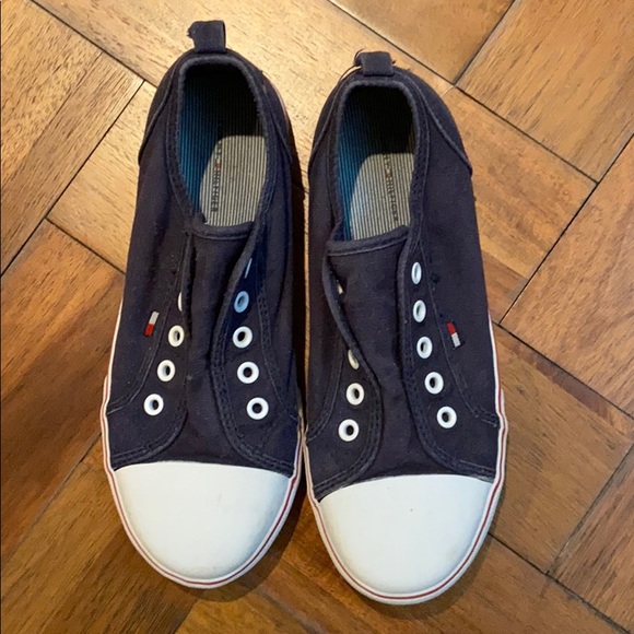 Tommy Hilfiger Slip-On shoes - Picture 2 of 4